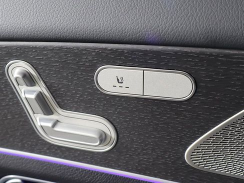 Used 2022 Mercedes-Benz GLS 450 4MATIC w/ AMG Line Exterior image 61