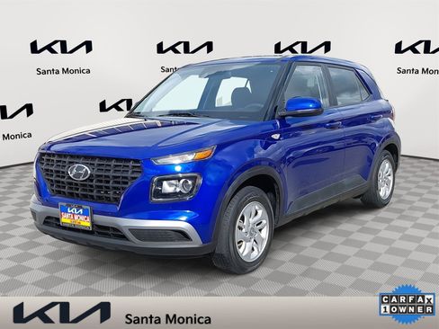 Used 2022 Hyundai Venue SE image 1