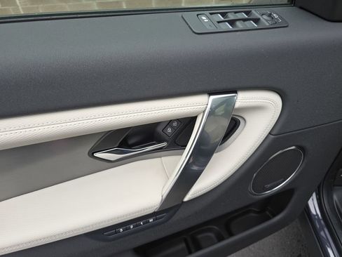 New 2025 Land Rover Discovery Sport Dynamic SE AWD/4WD image 28