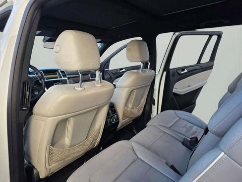 Used 2014 Mercedes-Benz GL 350 BlueTEC 4MATIC image 28