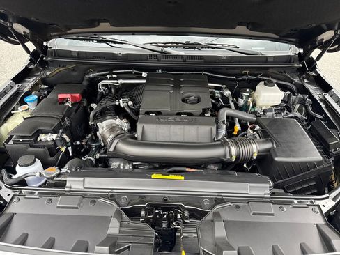 New 2026 Nissan Frontier SV w/ All-Weather Content Package AWD/4WD image 22