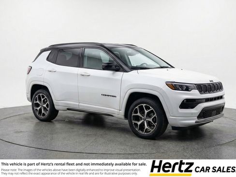 Used 2025 Jeep Compass Limited AWD/4WD image 1