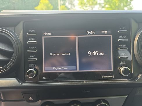 Used 2020 Toyota Tacoma SR w/ SR Convenience Package RWD image 22