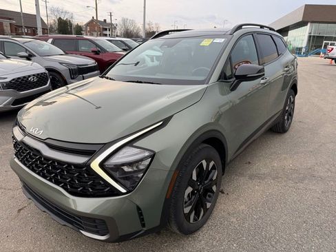 Certified 2023 Kia Sportage X-Line w/ X-Line Premium Package image 3