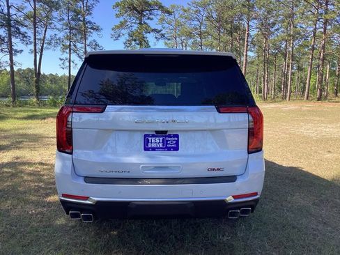 New 2026 GMC Yukon Denali image 3