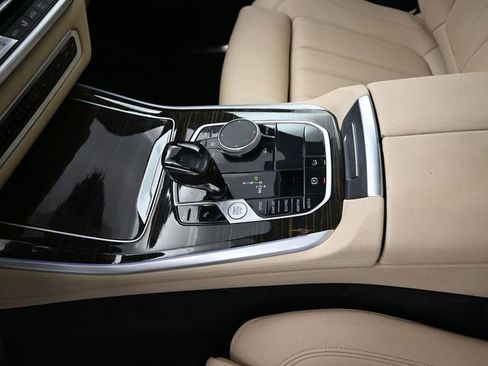 Used 2021 BMW X5 xDrive40i w/ Convenience Package image 13