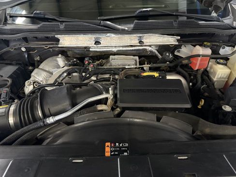 Used 2020 Chevrolet Silverado 2500 LTZ w/ LTZ Convenience Package AWD/4WD image 36