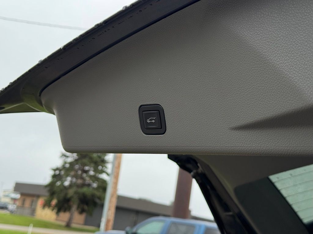Used 2012 Cadillac SRX Premium AWD/4WD image 42