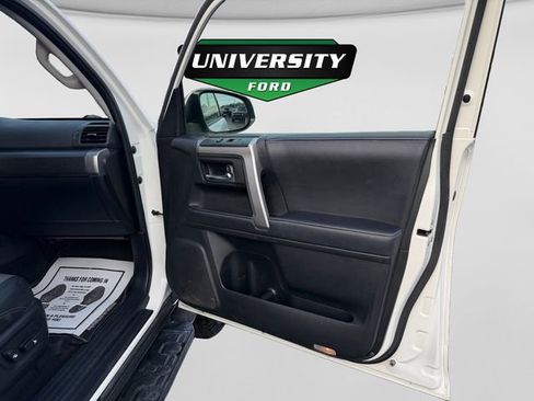 Used 2020 Toyota 4Runner SR5 Premium w/ Moonroof Package AWD/4WD image 21