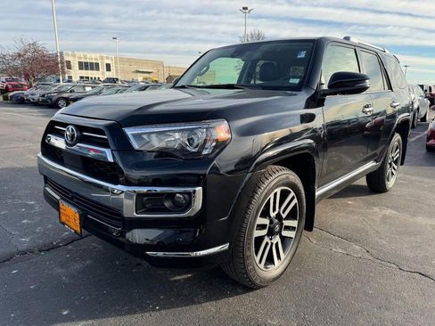 Used 2022 Toyota 4Runner Limited image 7