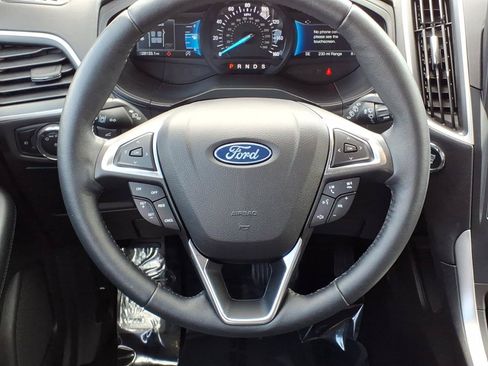 Used 2023 Ford Edge SEL w/ Convenience Package AWD/4WD image 17
