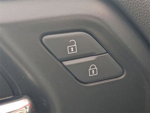 Certified 2022 Chevrolet Silverado 1500 RST image 11