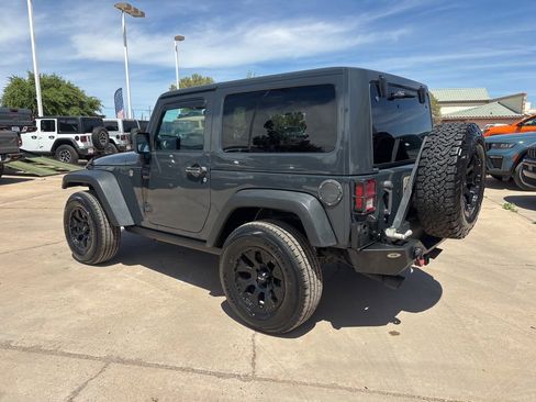 Used 2017 Jeep Wrangler Sport image 7