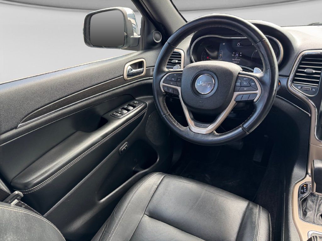 Used 2017 Jeep Grand Cherokee Limited AWD/4WD image 21
