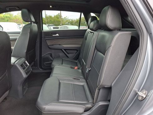 Used 2021 Volkswagen Atlas Cross Sport SE w/ Panoramic Sunroof Package AWD/4WD image 10