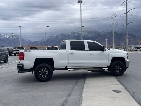 Used 2019 Chevrolet Silverado 2500 LT image 30