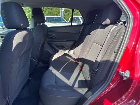 Used 2019 Chevrolet Trax LT FWD image 10