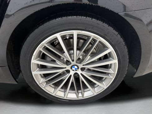 Used 2018 BMW 530i xDrive AWD/4WD image 7
