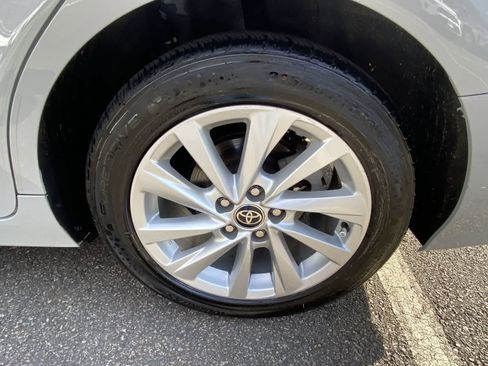 Used 2023 Toyota Camry LE image 19