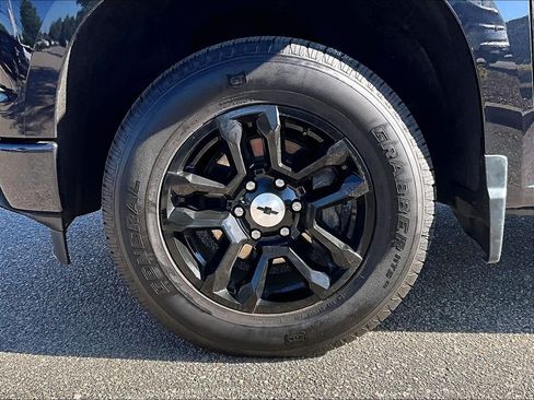 Used 2023 Chevrolet Silverado 1500 RST AWD/4WD image 7