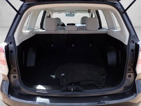 Used 2018 Subaru Forester 2.5i w/ Alloy Wheel Package AWD/4WD image 8