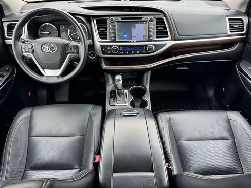 Used 2016 Toyota Highlander Limited Platinum AWD/4WD image 23