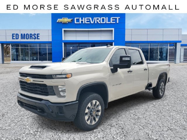 New 2026 Chevrolet Silverado 2500 Custom w/ Custom Value Package AWD/4WD image 1