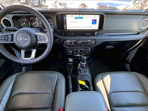 Used 2024 Jeep Wrangler High Altitude image 16
