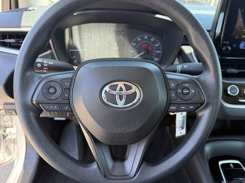 Used 2024 Toyota Corolla LE FWD image 15