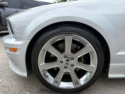 Used 2005 Ford Mustang GT RWD image 27