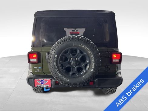 Used 2023 Jeep Wrangler Unlimited w/ Cold Weather Group image 5