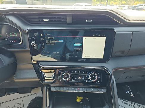 Used 2024 GMC Sierra 1500 AT4 w/ Technology Package AWD/4WD image 24