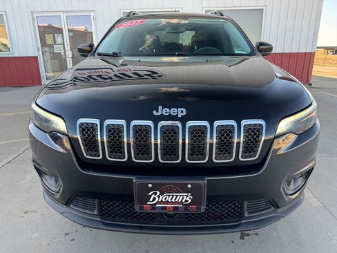 Used 2022 Jeep Cherokee Latitude Lux w/ Sun & Sound Group AWD/4WD image 2