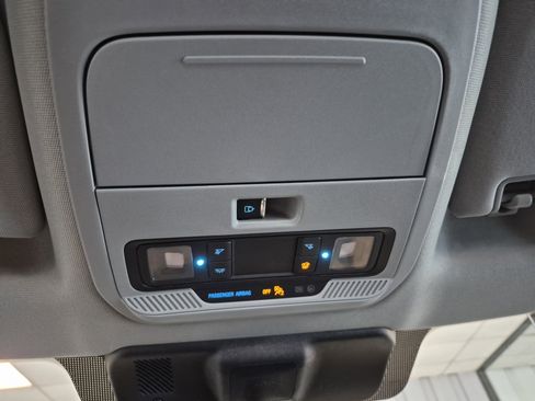 Used 2025 Ford F150 XLT w/ Equipment Group 302A MID image 40