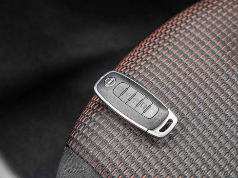 Used 2026 Nissan Sentra SR w/ Floor Mat Package FWD image 26