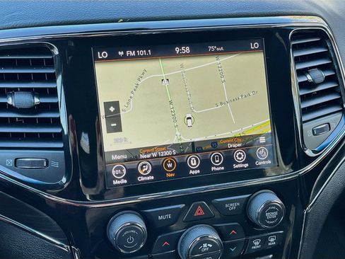 Used 2021 Jeep Grand Cherokee Limited AWD/4WD image 13