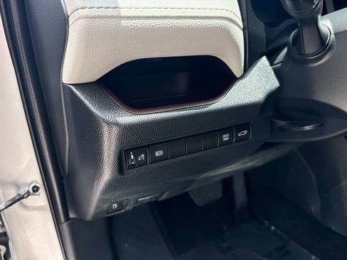 Used 2023 Toyota RAV4 Limited AWD/4WD image 20