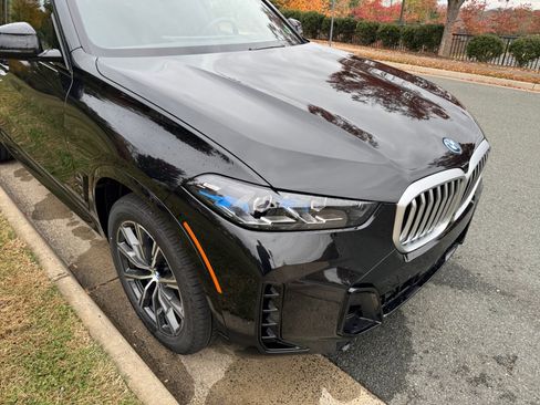 Used 2026 BMW X5 xDrive50e AWD/4WD image 24