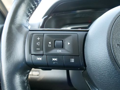 Used 2022 Nissan Pathfinder SL image 23