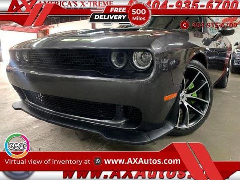 Used 2018 Dodge Challenger R/T Scat Pack w/ Leather Interior Group RWD image 1