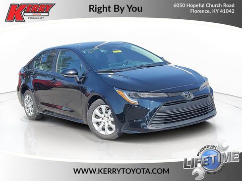Used 2024 Toyota Corolla LE image 1