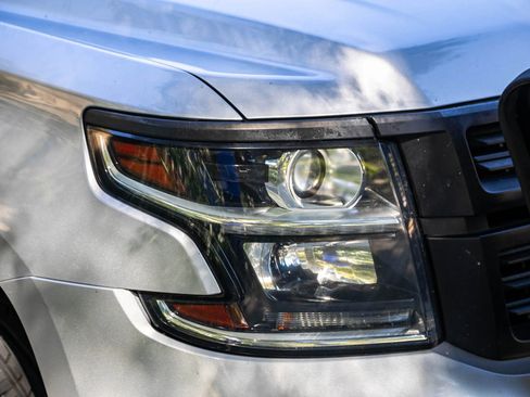 Used 2016 Chevrolet Suburban LTZ AWD/4WD image 14