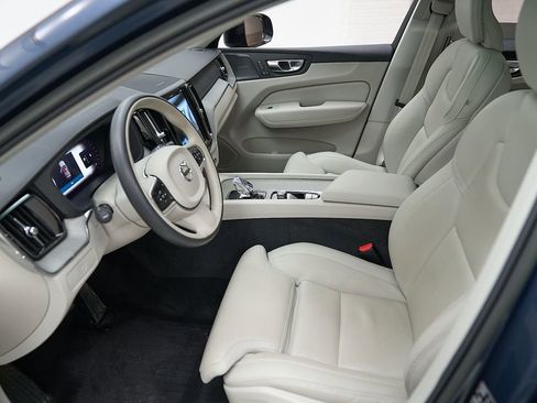 Certified 2023 Volvo XC60 B6 Ultimate w/ Protection Package Premier AWD/4WD image 14