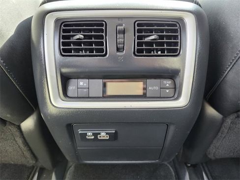 Used 2020 INFINITI QX60 Signature Edition image 13