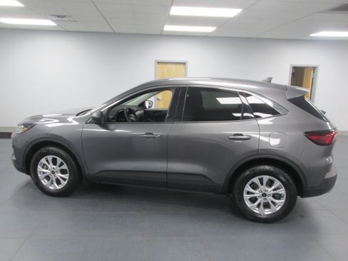 Used 2023 Ford Escape Active AWD/4WD image 8