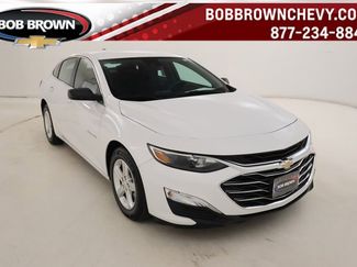 Used 2023 Chevrolet Malibu LS image 1