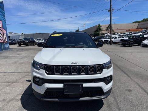 Used 2026 Jeep Compass Limited AWD/4WD image 5