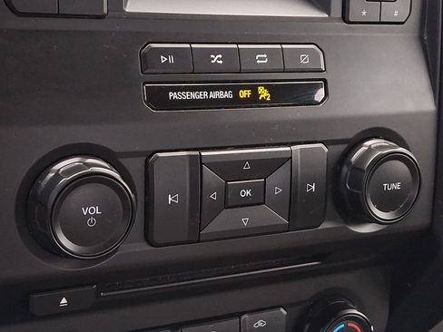 Used 2018 Ford F150 XL w/ Equipment Group 101A Mid image 17