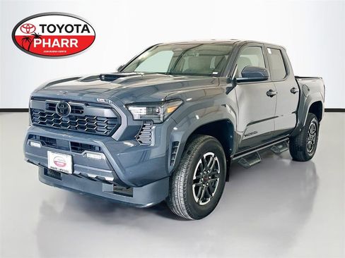 Used 2024 Toyota Tacoma TRD Sport image 1