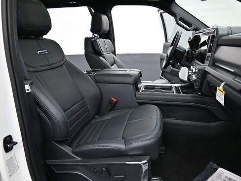 New 2025 Ford F350 Platinum image 24